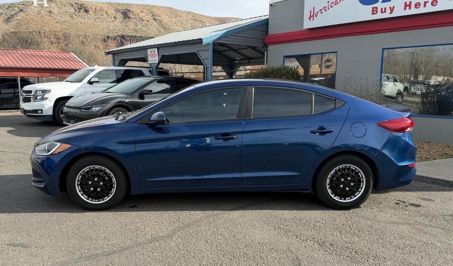 Hyundai Elantra SE 6AT 2018