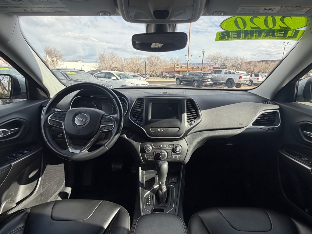 Jeep Cherokee Latitude Plus FWD 2020