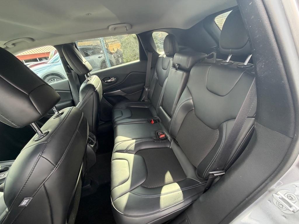 Jeep Cherokee Latitude Plus FWD 2020