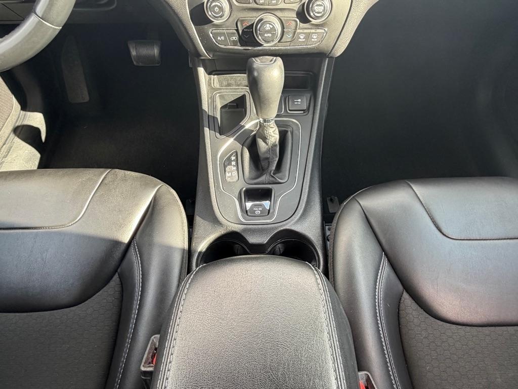 Jeep Cherokee Latitude Plus FWD 2020