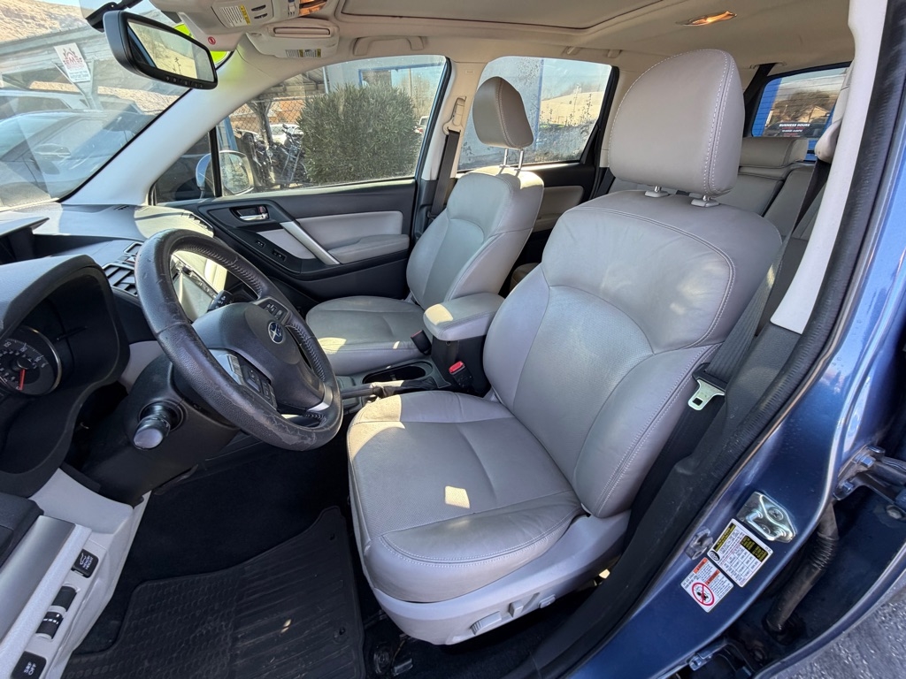 Subaru Forester 2.5i Touring 2016