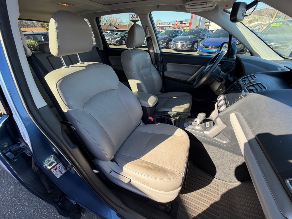 Subaru Forester 2.5i Touring 2016