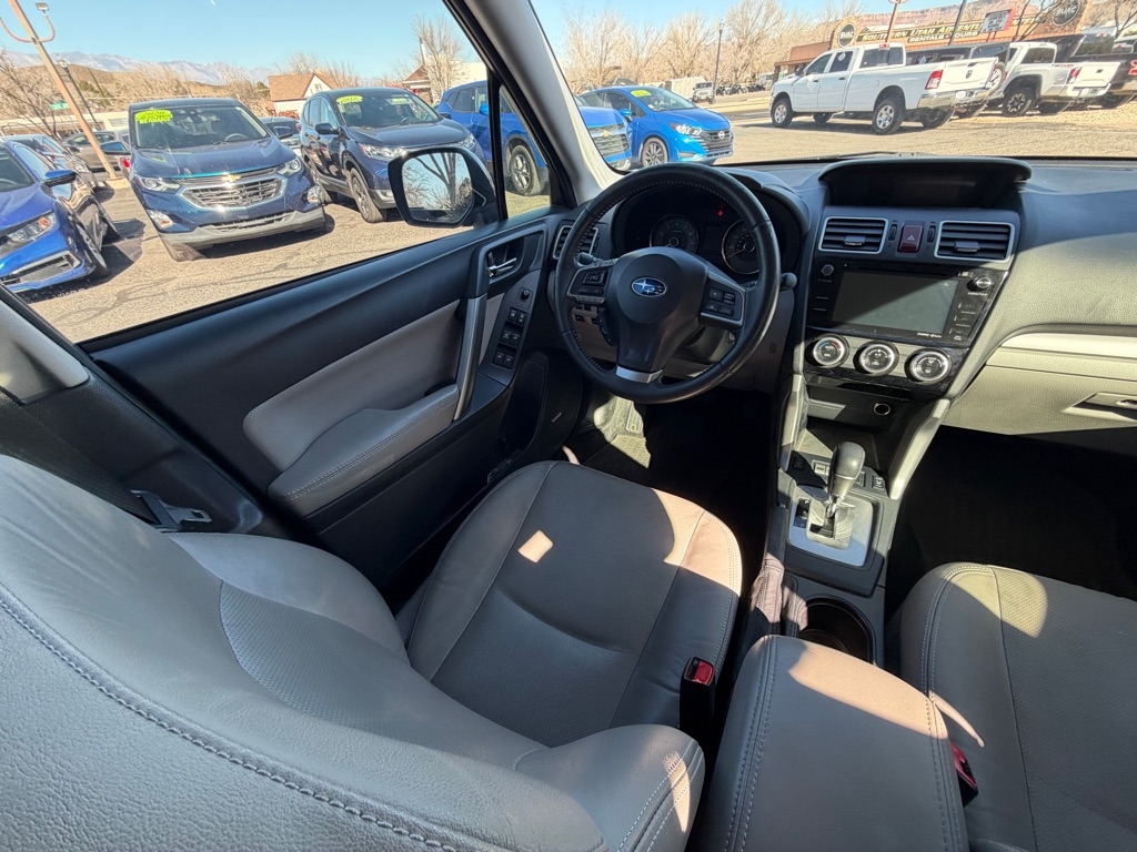 Subaru Forester 2.5i Touring 2016