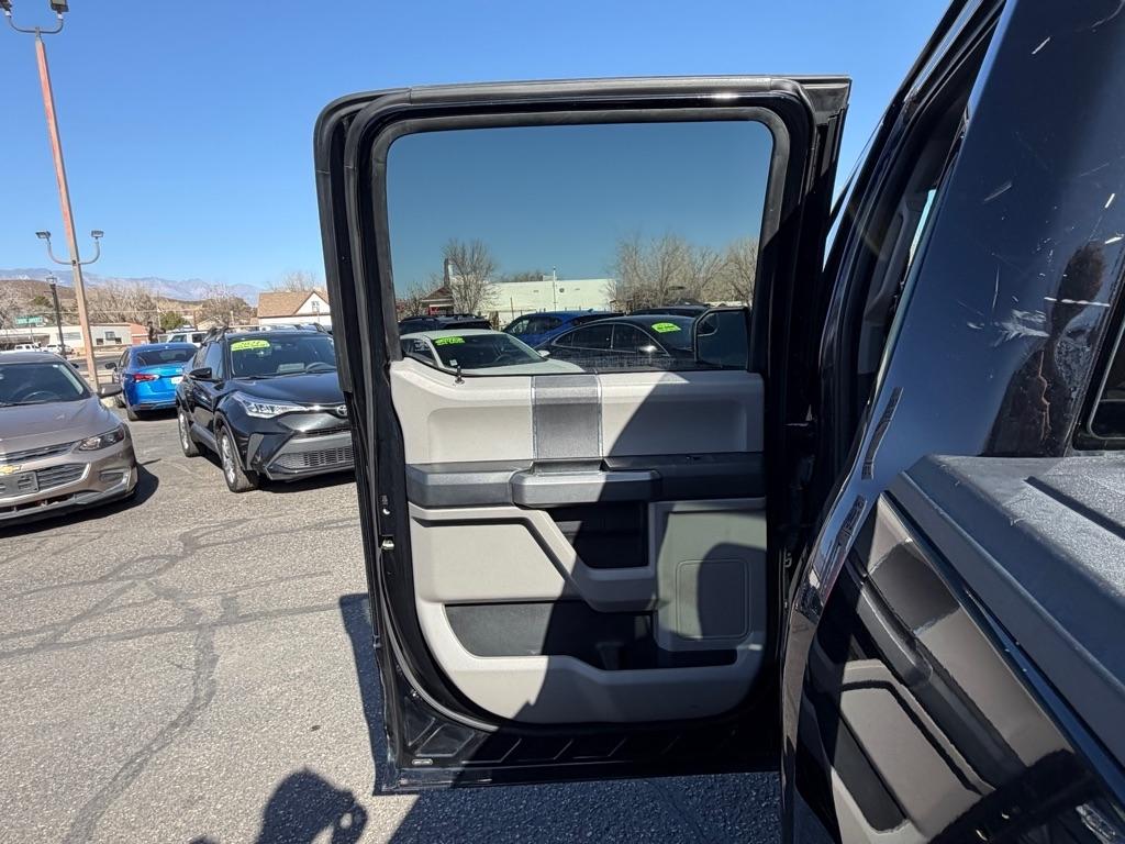 Ford F-150 XL SuperCrew 5.5-ft. Bed 4WD 2016