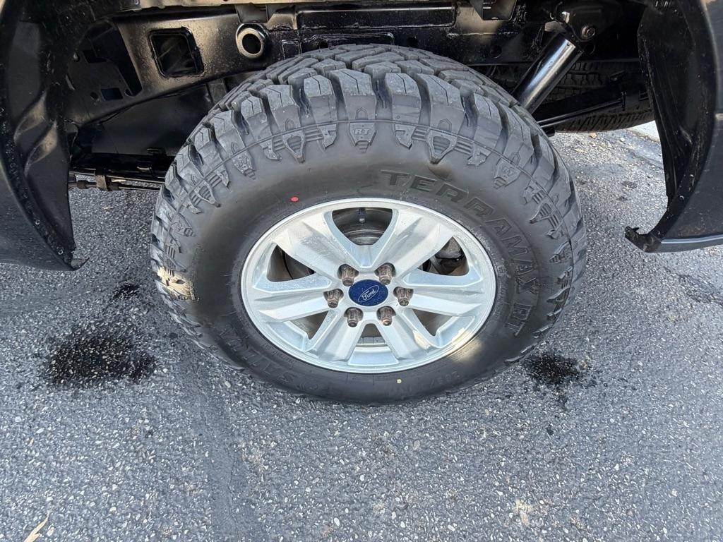 Ford F-150 XL SuperCrew 5.5-ft. Bed 4WD 2016