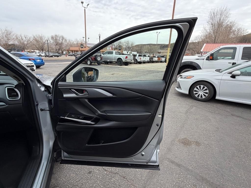 Mazda CX-9 Touring 2023