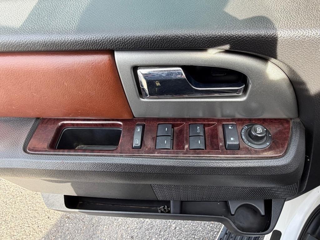 Ford Expedition EL XLT 2WD 2012