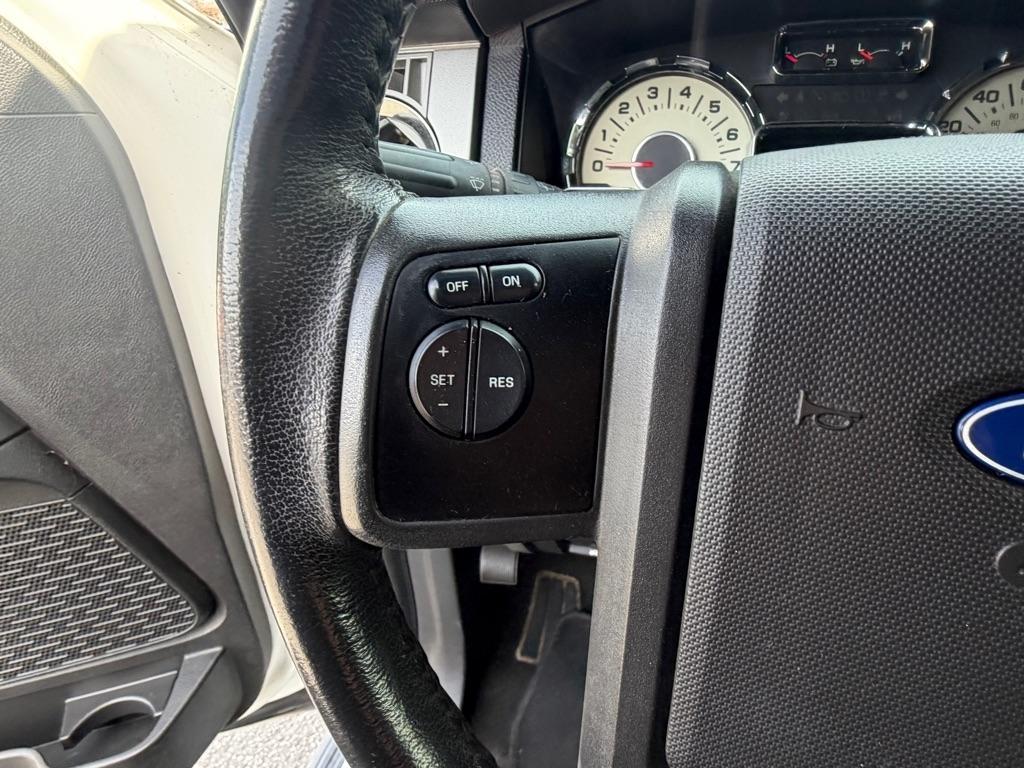 Ford Expedition EL XLT 2WD 2012