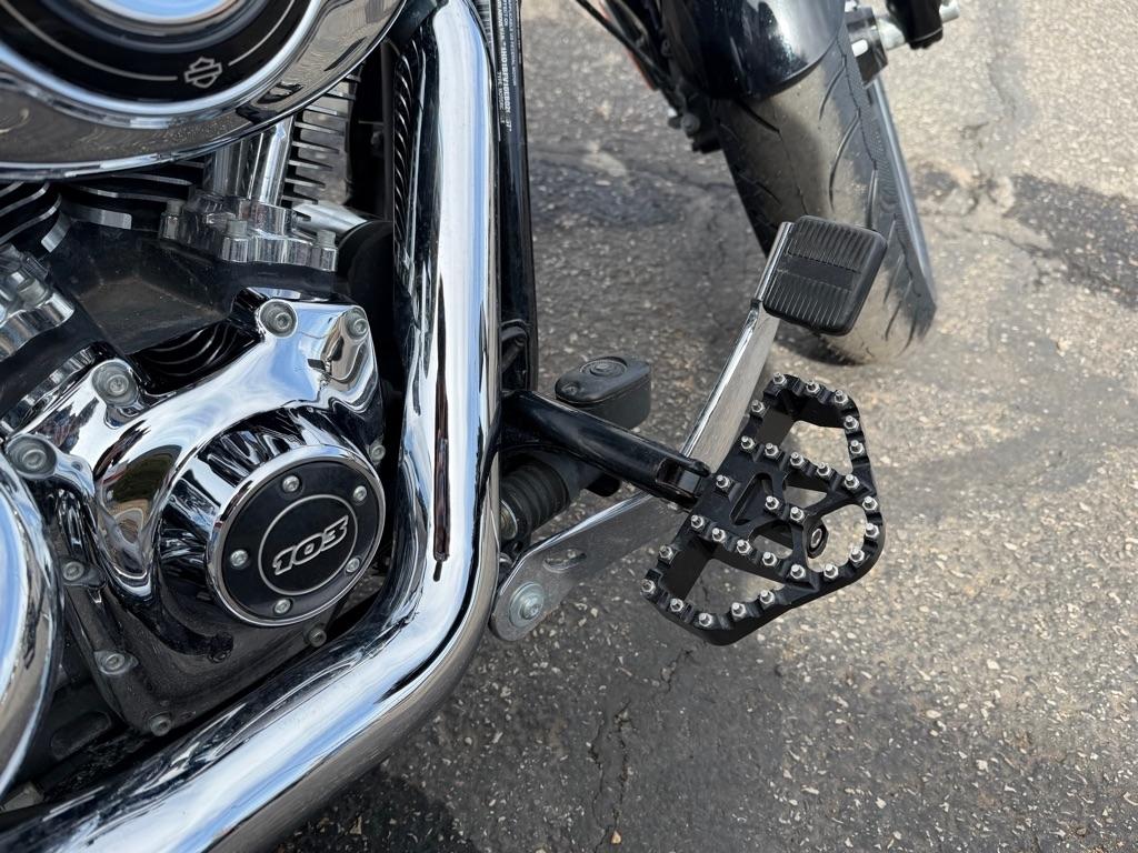 Harley-Davidson FXSB103  2014