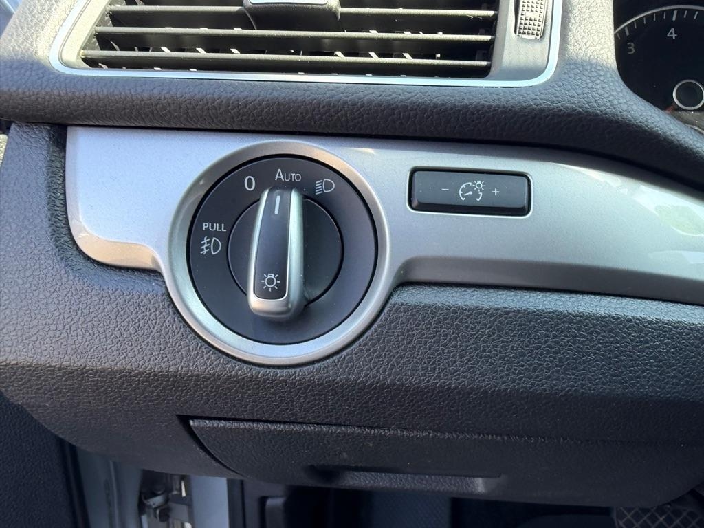 Volkswagen Passat S 6A 2015