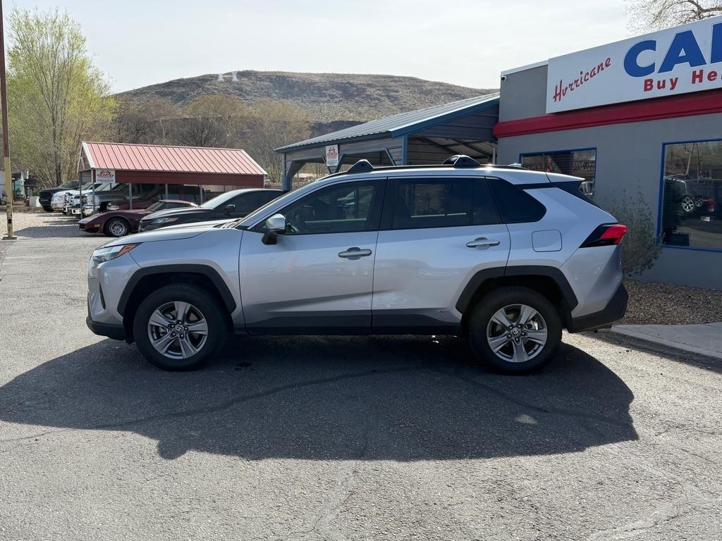 Toyota RAV4 Hybrid XLE 2024
