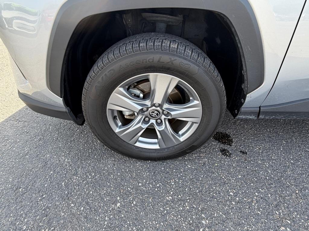 Toyota RAV4 Hybrid XLE 2024