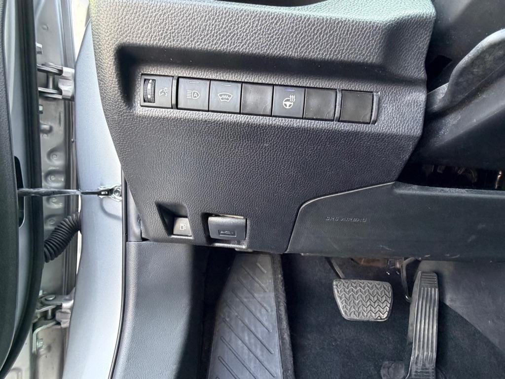 Toyota RAV4 Hybrid XLE 2024