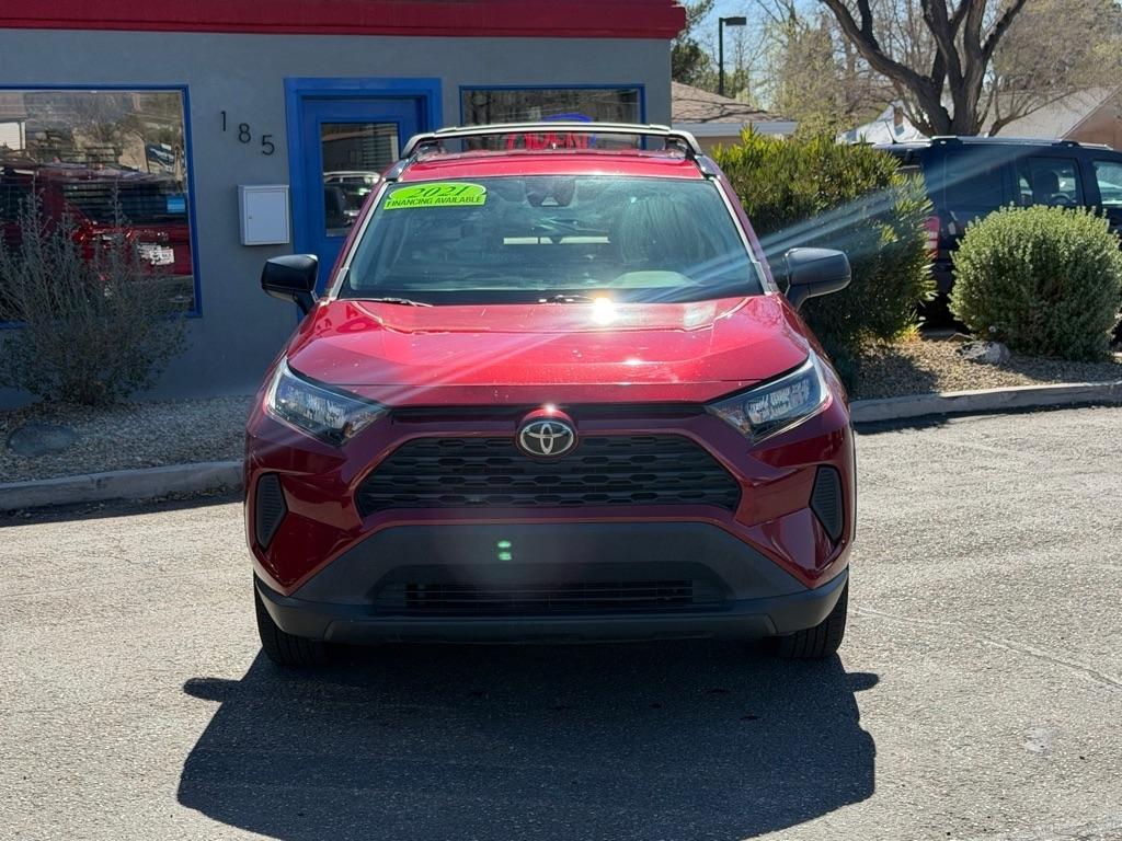 Toyota RAV4 LE 2021