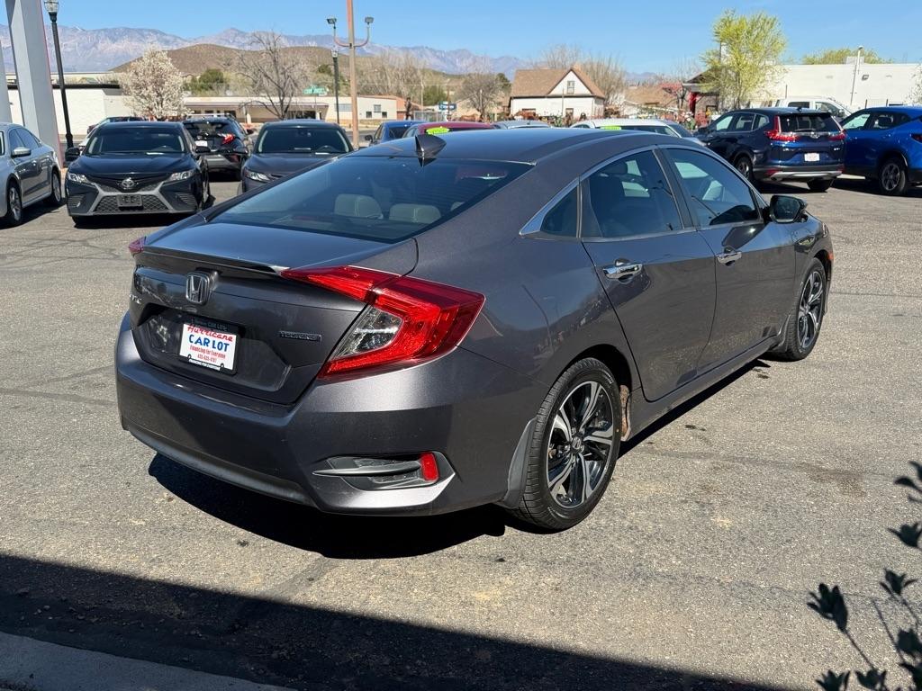 Honda Civic Touring Sedan CVT 2016