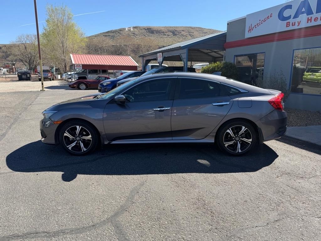 Honda Civic Touring Sedan CVT 2016