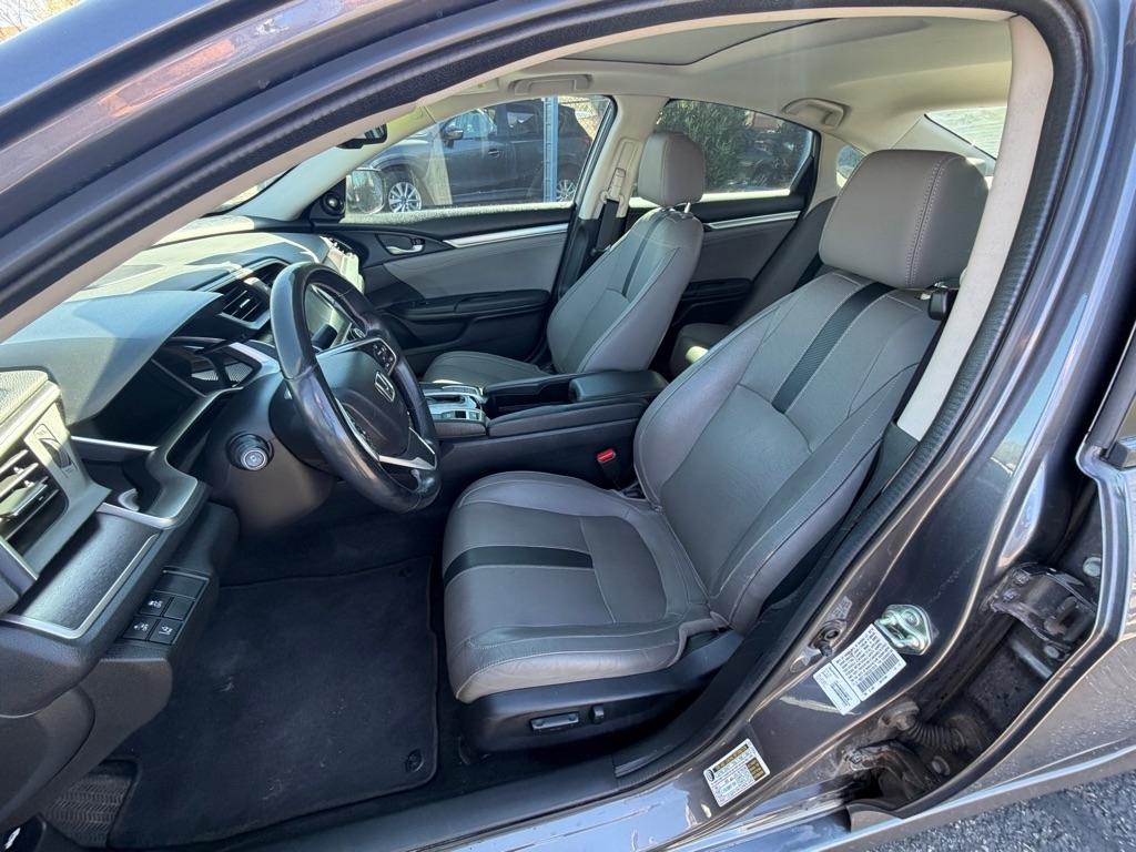 Honda Civic Touring Sedan CVT 2016