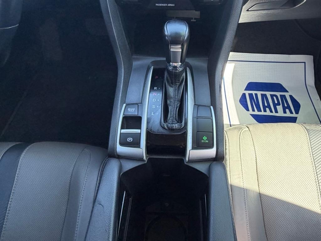 Honda Civic Touring Sedan CVT 2016