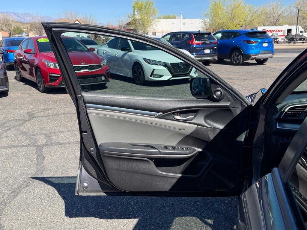 Honda Civic Touring Sedan CVT 2016