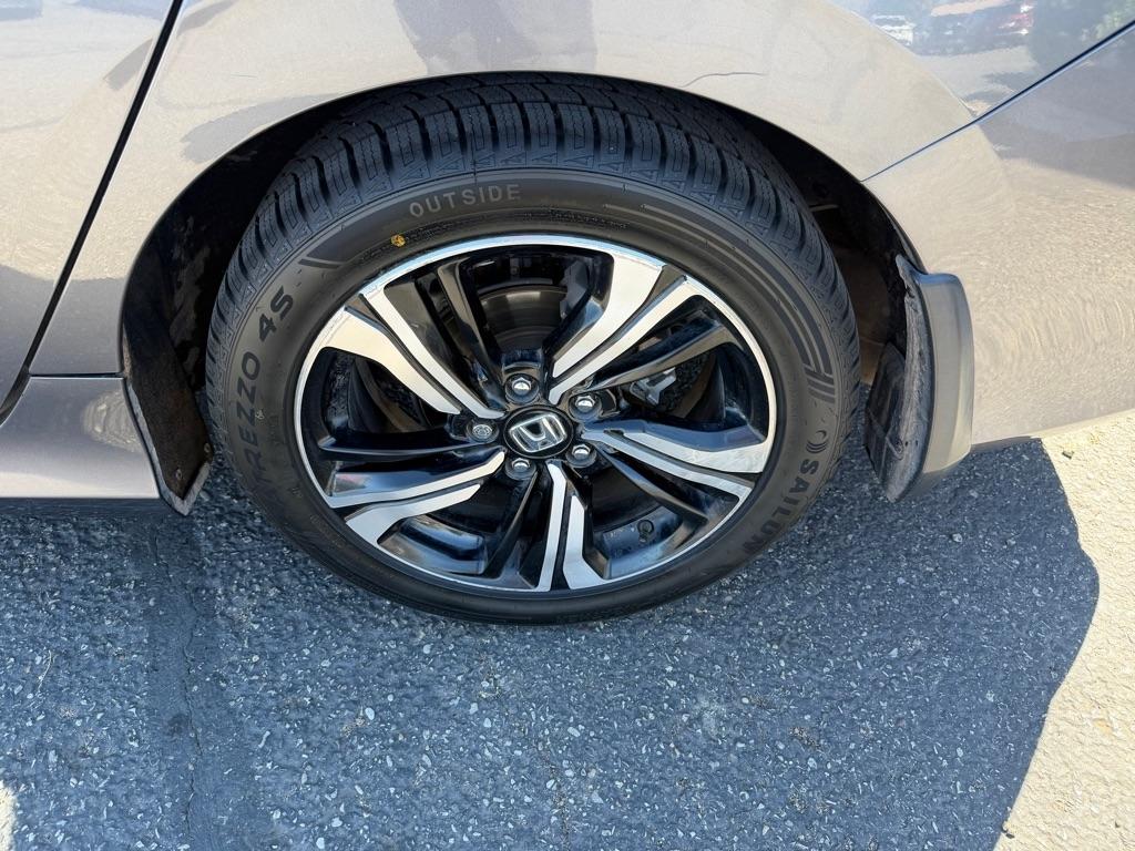 Honda Civic Touring Sedan CVT 2016