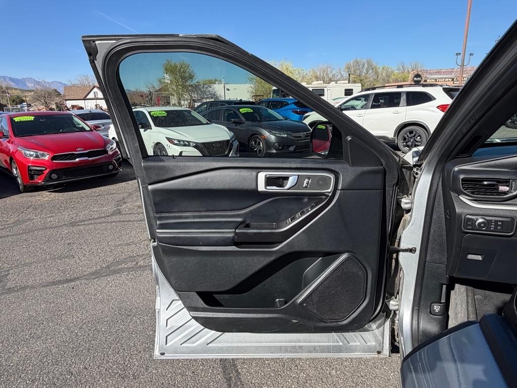 Ford Explorer XLT AWD 2020