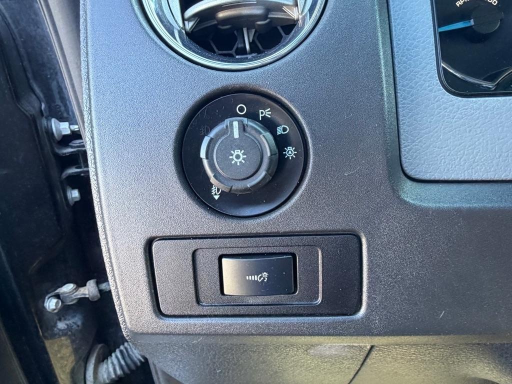 Ford F-150 XL SuperCrew 5.5-ft. Bed 4WD 2014