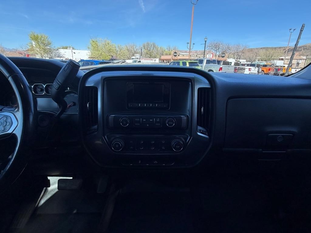 Chevrolet Silverado 2500HD LT Crew Cab 4WD 2015