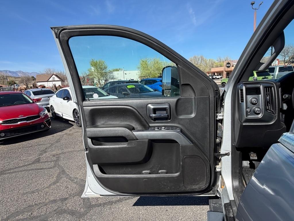 Chevrolet Silverado 2500HD LT Crew Cab 4WD 2015