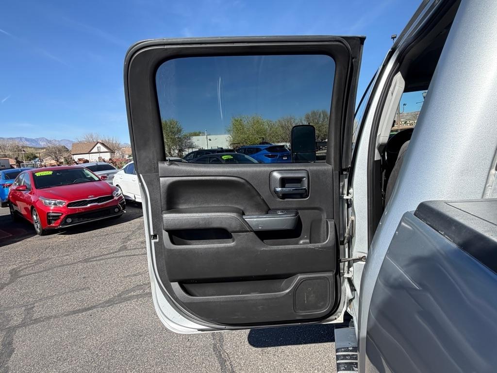 Chevrolet Silverado 2500HD LT Crew Cab 4WD 2015