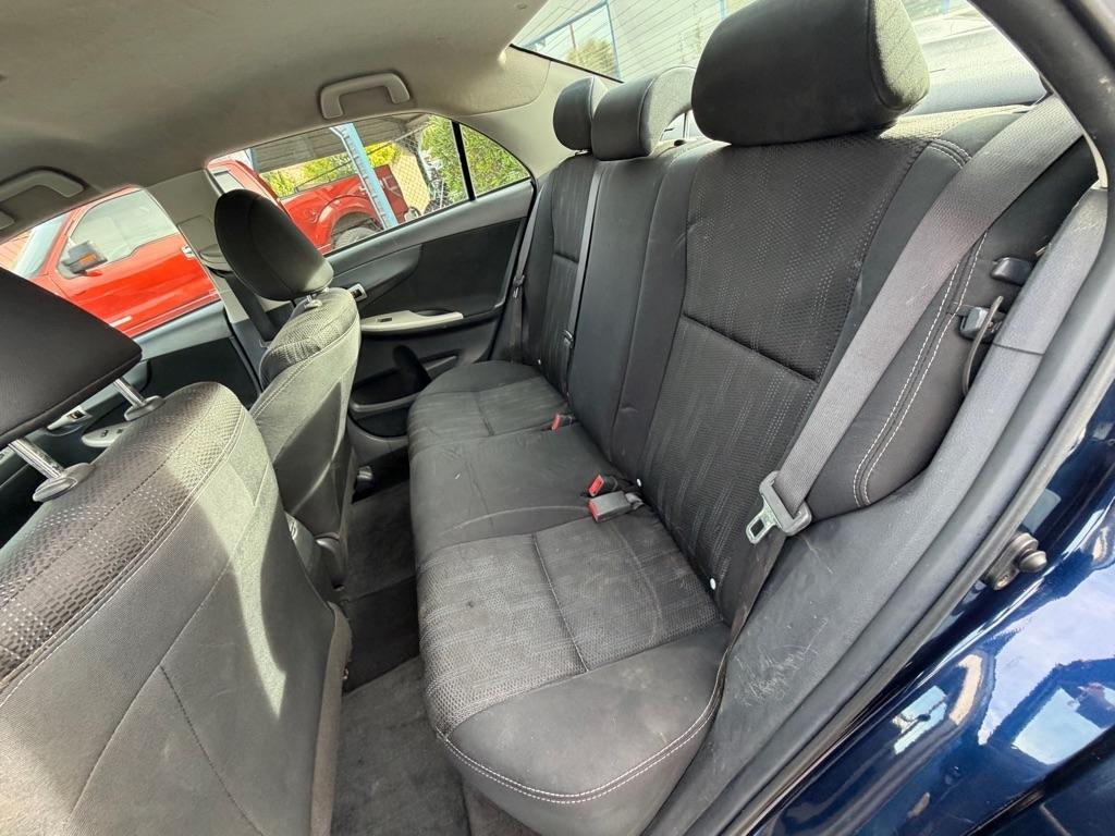 Toyota Corolla S 5-Speed MT 2013