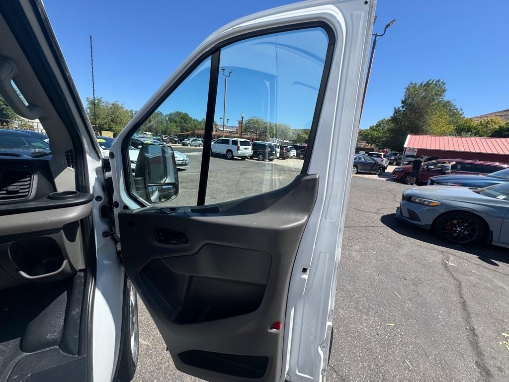 Ford Transit 250 Van High Roof w/Sliding Pass. 148-in. WB 2021