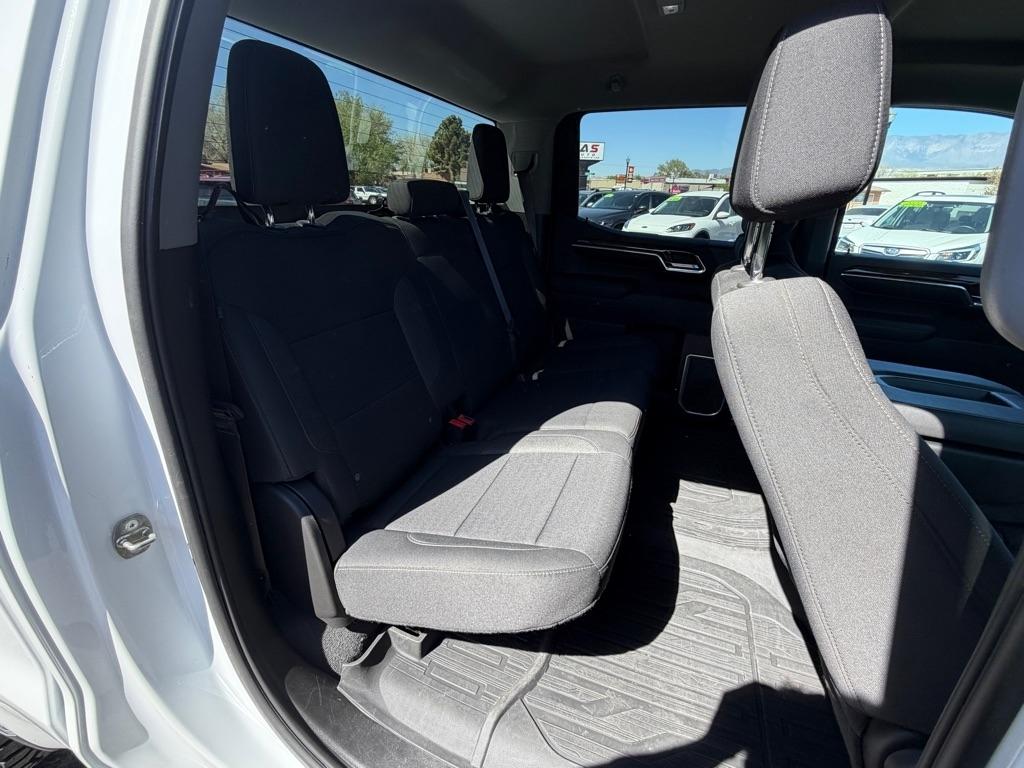 GMC Sierra 1500 SLE Crew Cab 4WD 2023