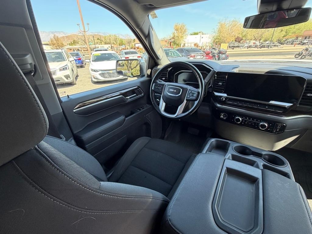 GMC Sierra 1500 SLE Crew Cab 4WD 2023