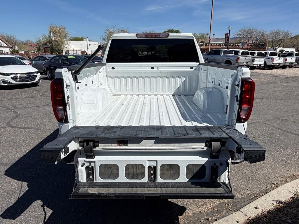 GMC Sierra 1500 SLE Crew Cab 4WD 2023
