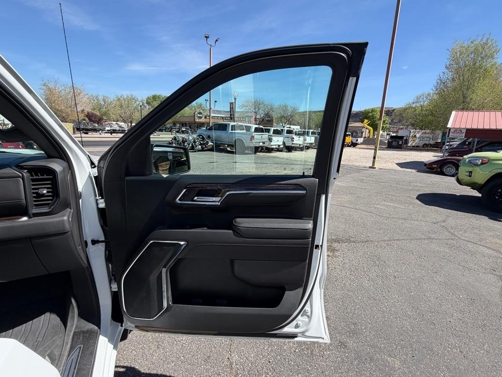 GMC Sierra 1500 SLE Crew Cab 4WD 2023