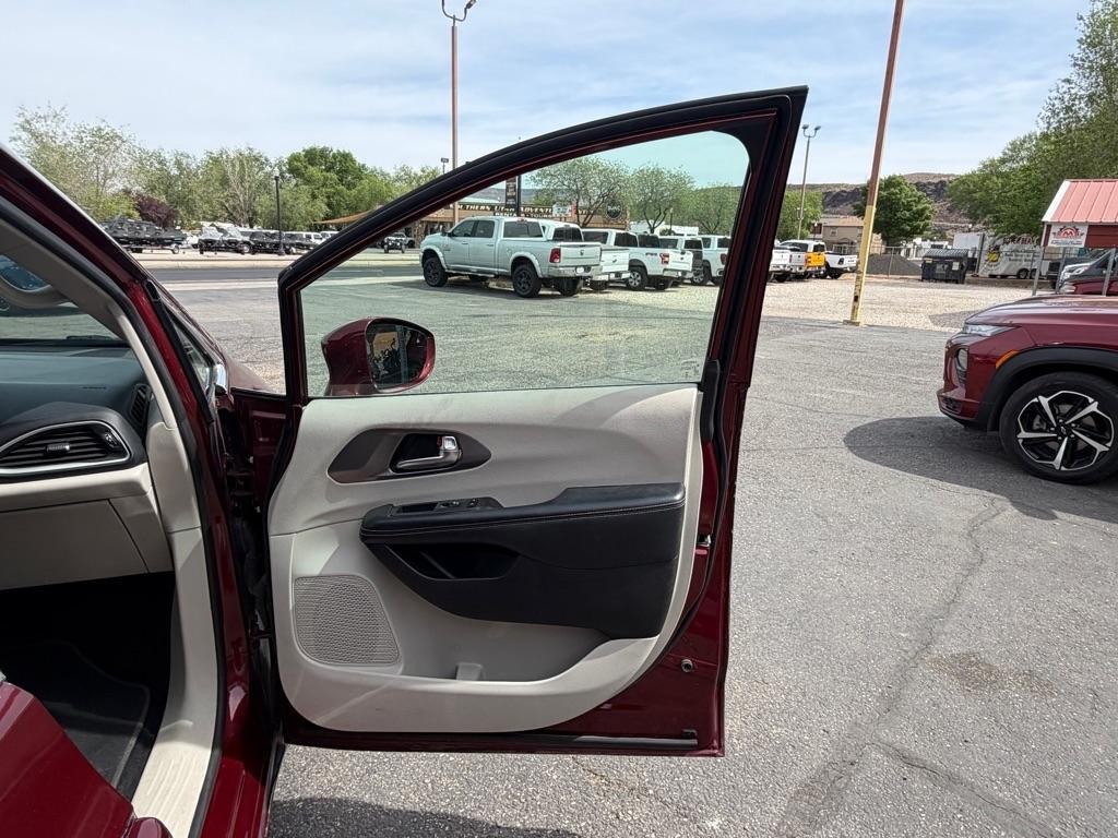 Chrysler Pacifica Touring-L 2022