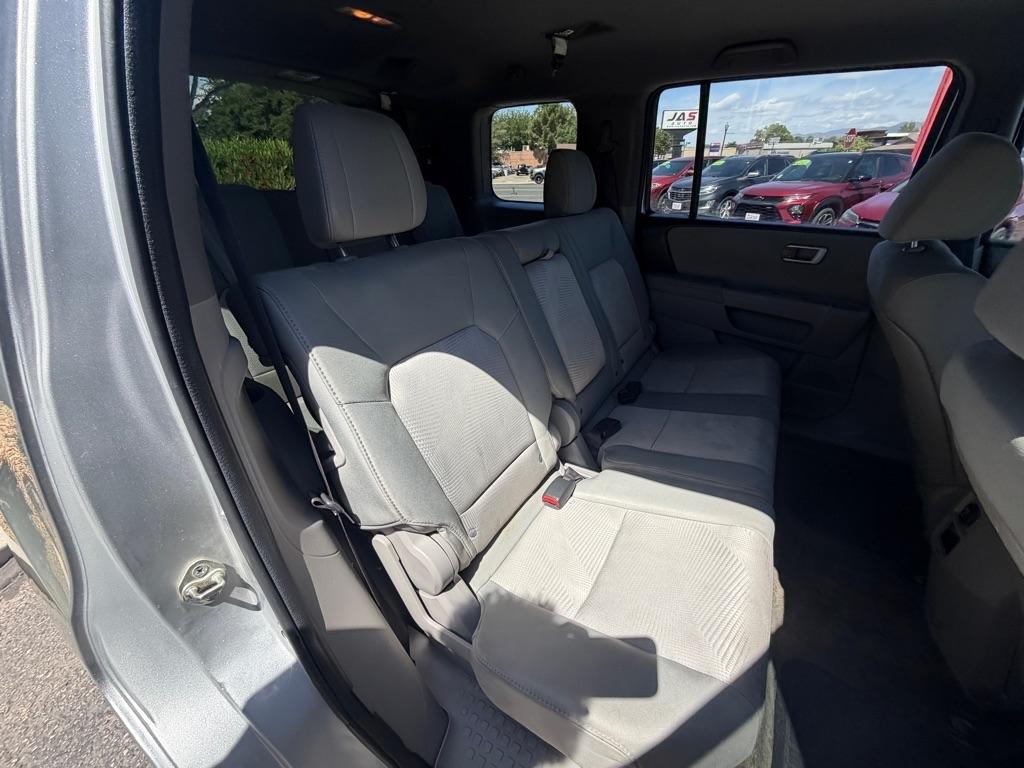 Honda Pilot LX 2WD 5-Spd AT 2015
