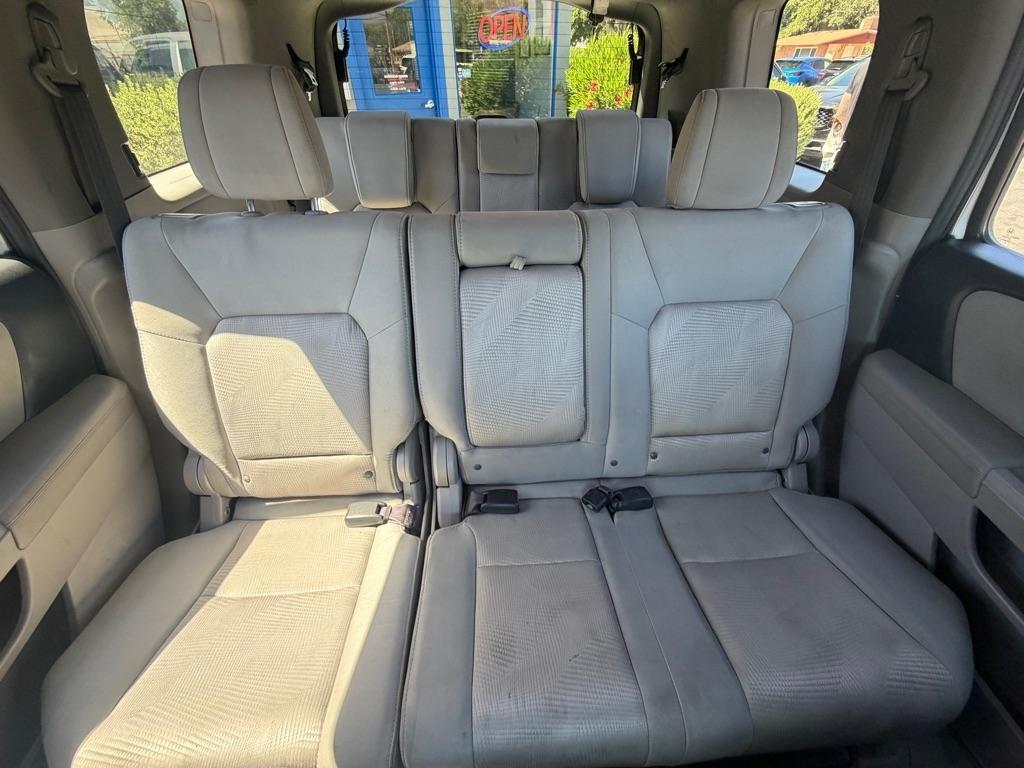 Honda Pilot LX 2WD 5-Spd AT 2015