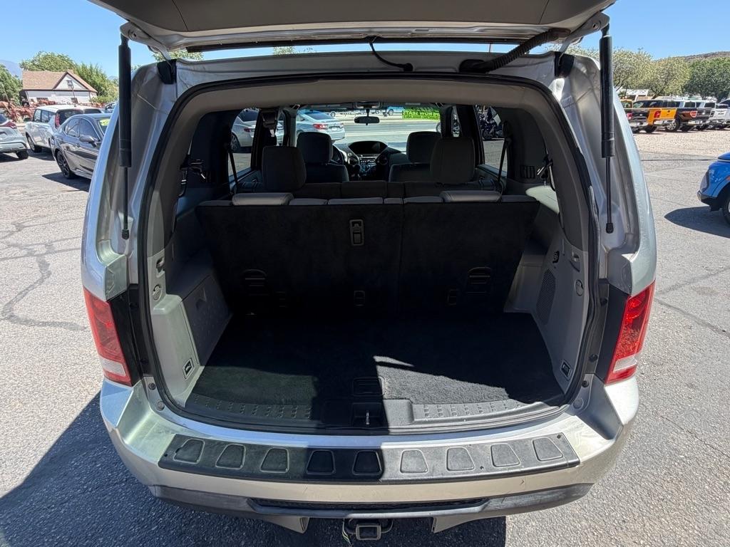 Honda Pilot LX 2WD 5-Spd AT 2015