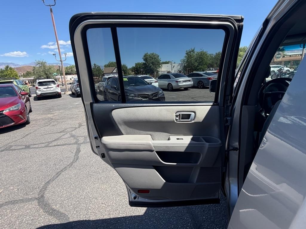 Honda Pilot LX 2WD 5-Spd AT 2015
