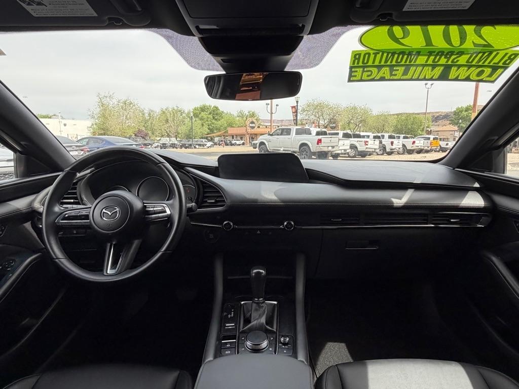 Mazda MAZDA3 Base Hatchback 2019