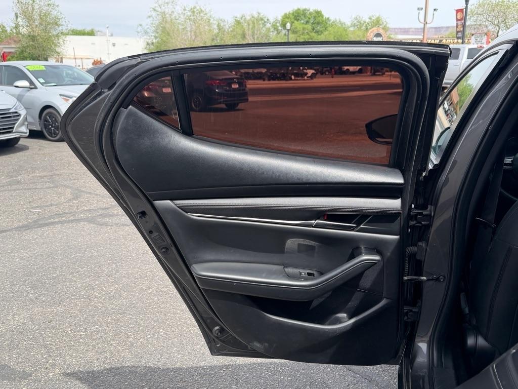 Mazda MAZDA3 Base Hatchback 2019