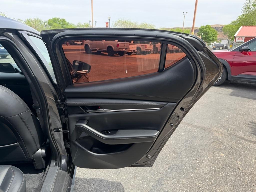 Mazda MAZDA3 Base Hatchback 2019