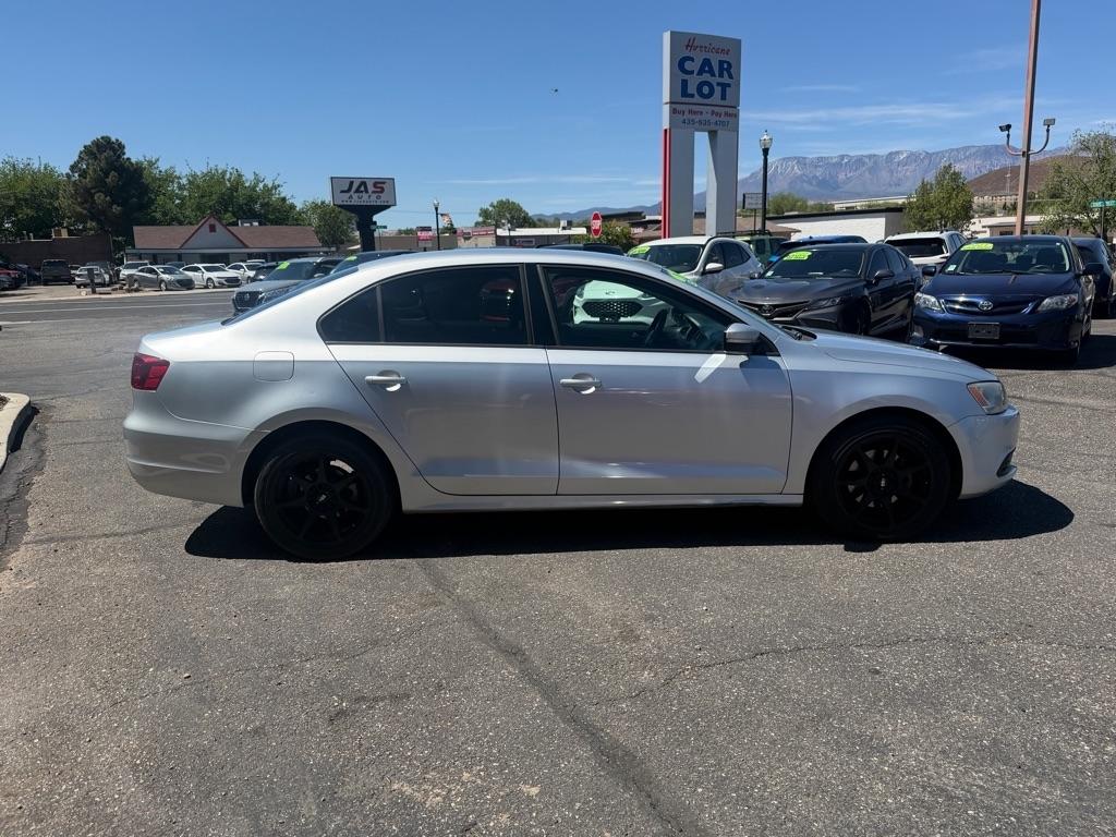 Volkswagen Jetta SE 2012