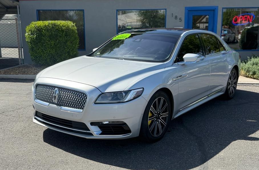 Lincoln Continental Reserve AWD 2019