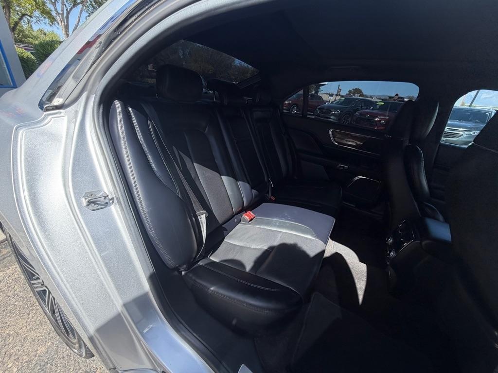 Lincoln Continental Reserve AWD 2019