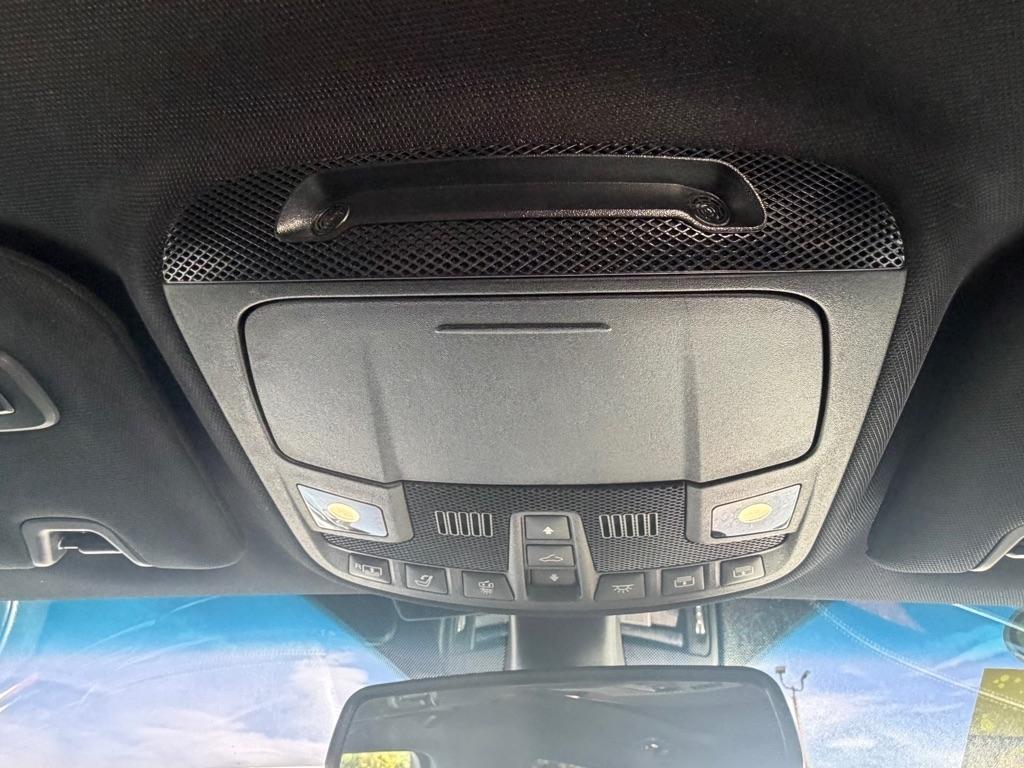 Lincoln Continental Reserve AWD 2019