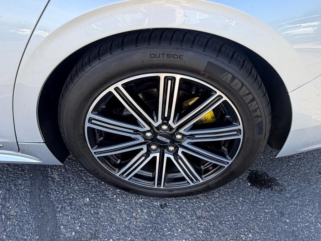 Lincoln Continental Reserve AWD 2019