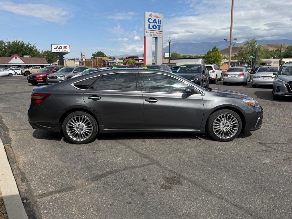 Toyota Avalon XLE 2017