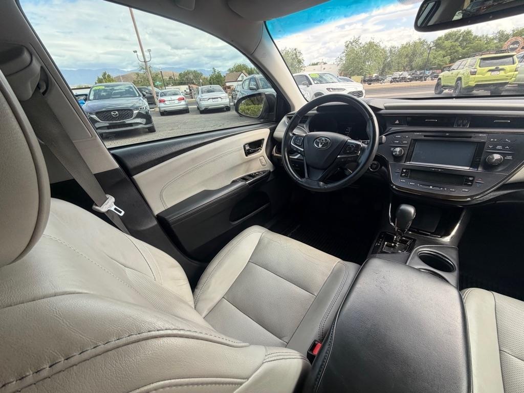 Toyota Avalon XLE 2017